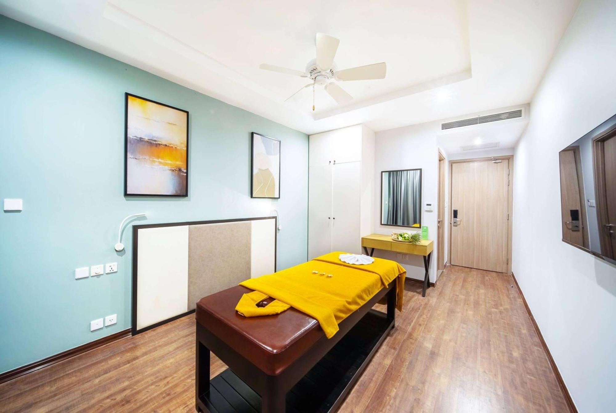 Wyndham Garden Grandworld Phu Quoc Hotel Exterior photo